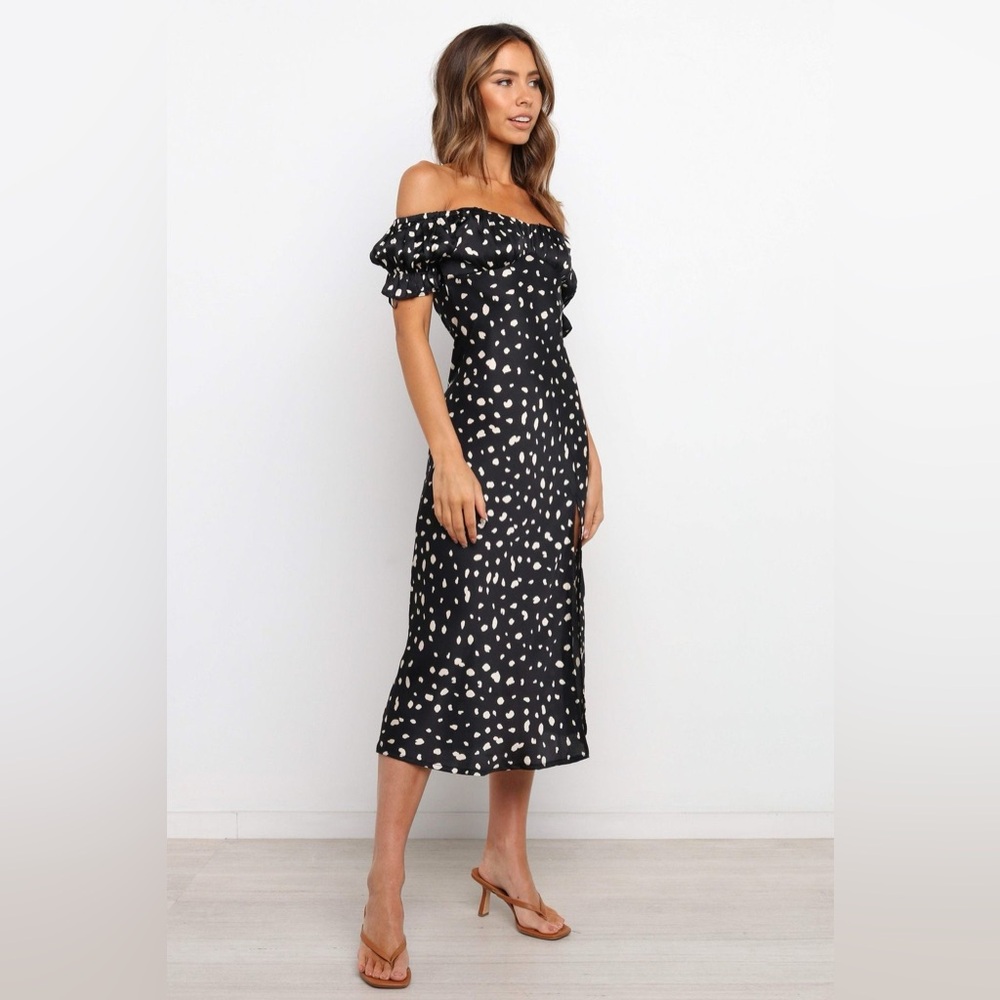 Petal & Pup Keyler Off the Shoulder Satin Midi Dress Size 8 Black & White Dot - Picture 4 of 10
